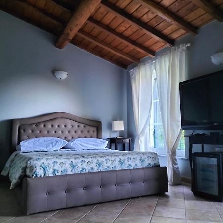 Il Girasole Bed and Breakfast Semorile Exteriör bild