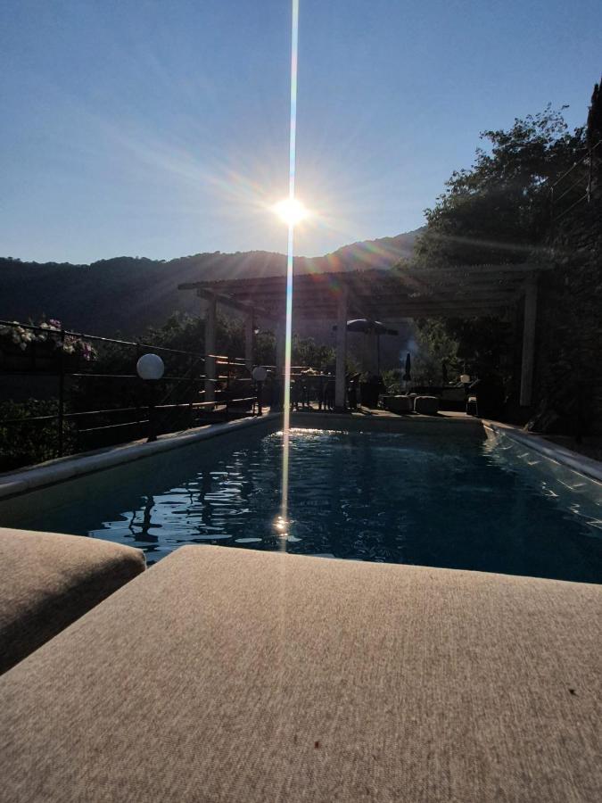 Il Girasole Bed and Breakfast Semorile Exteriör bild